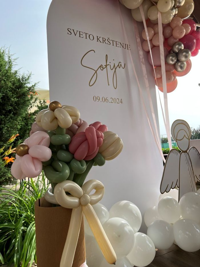 pozadina za fotografiranje s natpisoms balonima i anđelom